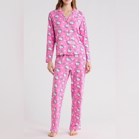 Hello Kitty Other - Hello Kitty Pink Pajama Set 2 piece Button Front XL NWT